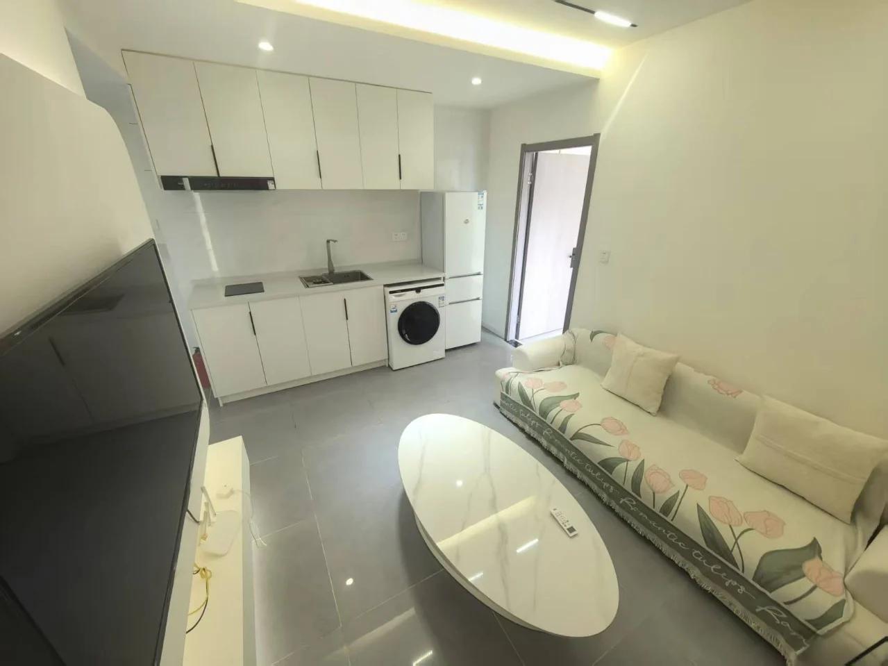 Nanjing West Road, Zhen'an Plaza, 1bd