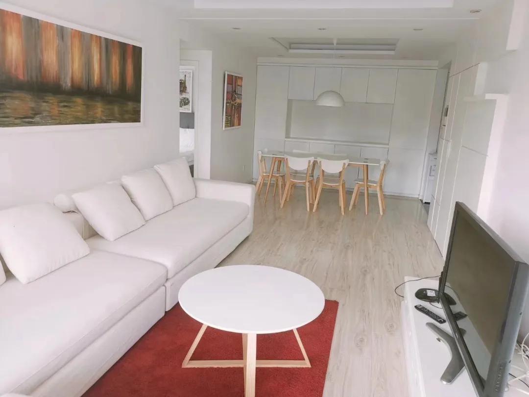 Xujiahui, Lane 168 Hongqiao Road, 2bds