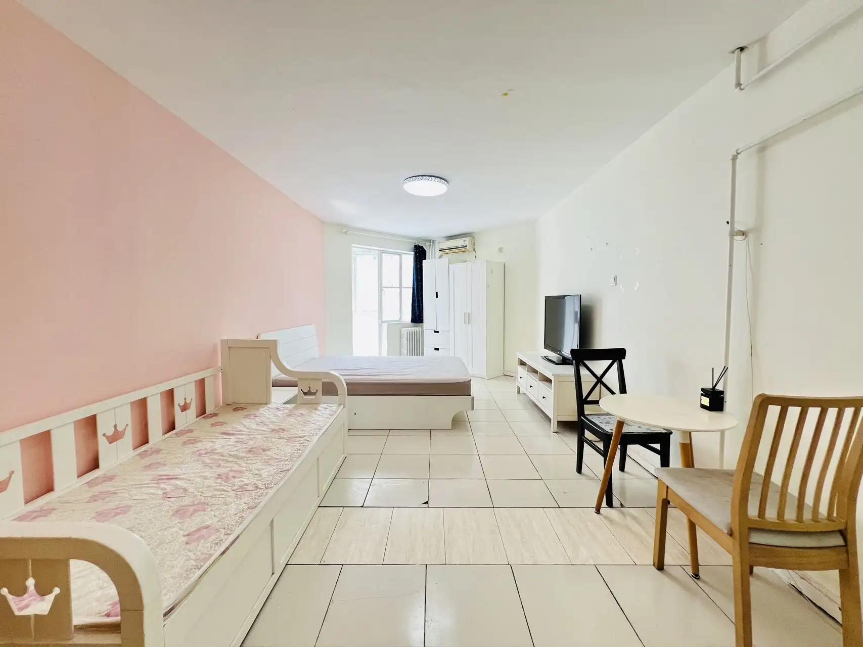 Zaoying, West Chaoyang Park, 1bd