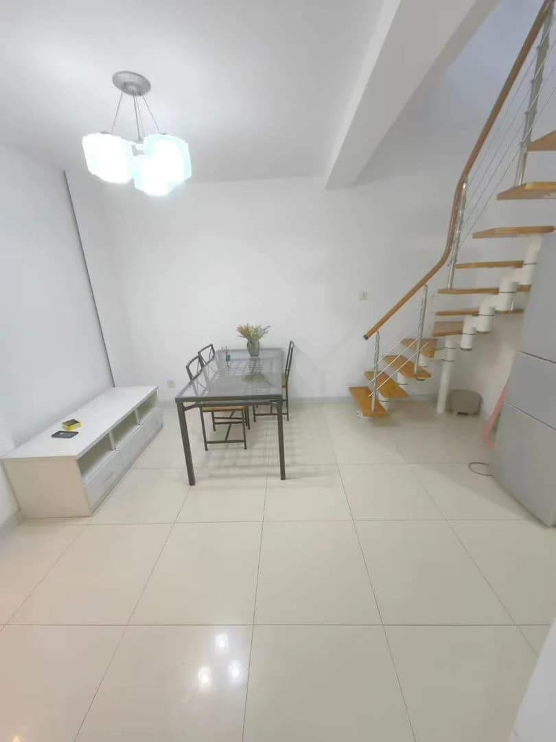 Yili Road, Yili Community, 3bds