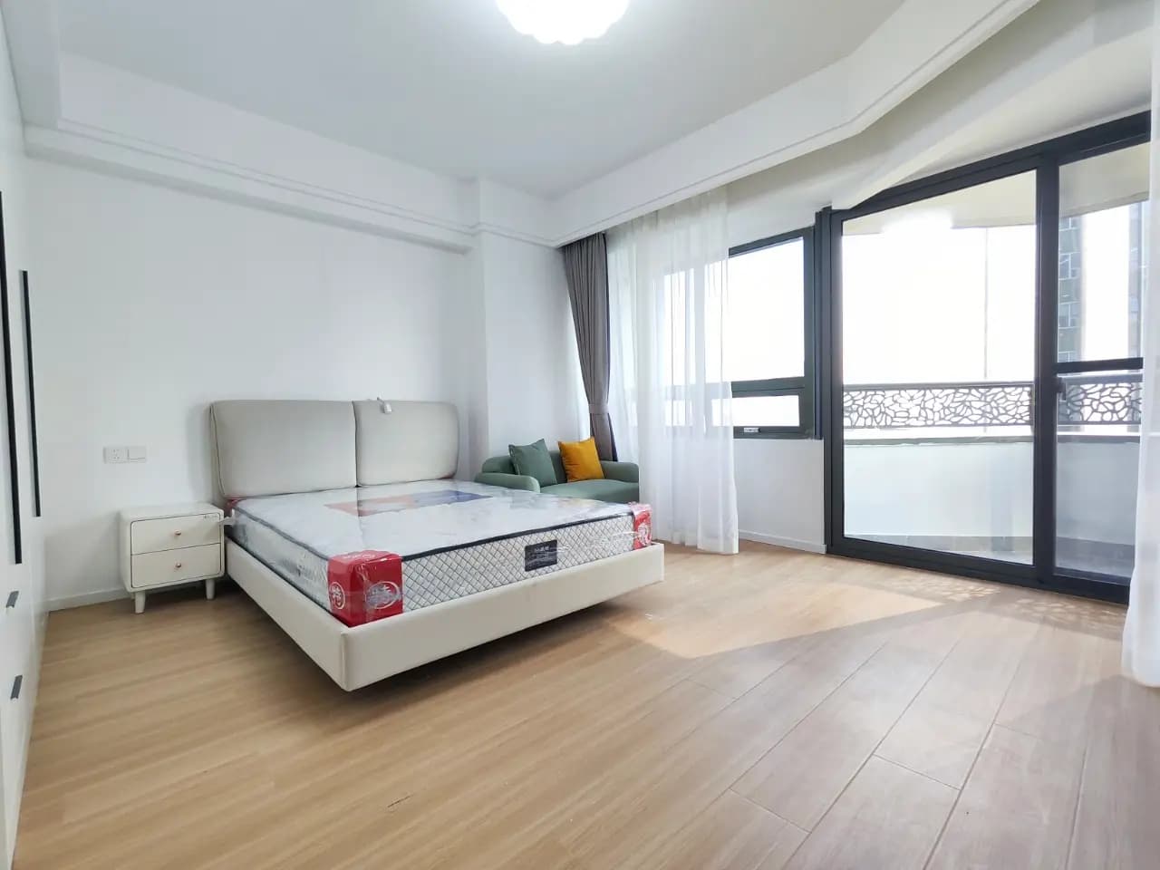 Loushanguan Road, Hongqiao Grand Mercure, 1bd
