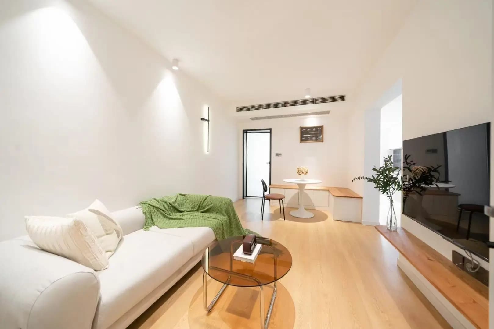 Shanghai Stadium Station, Pengxin Apartment, 1bd