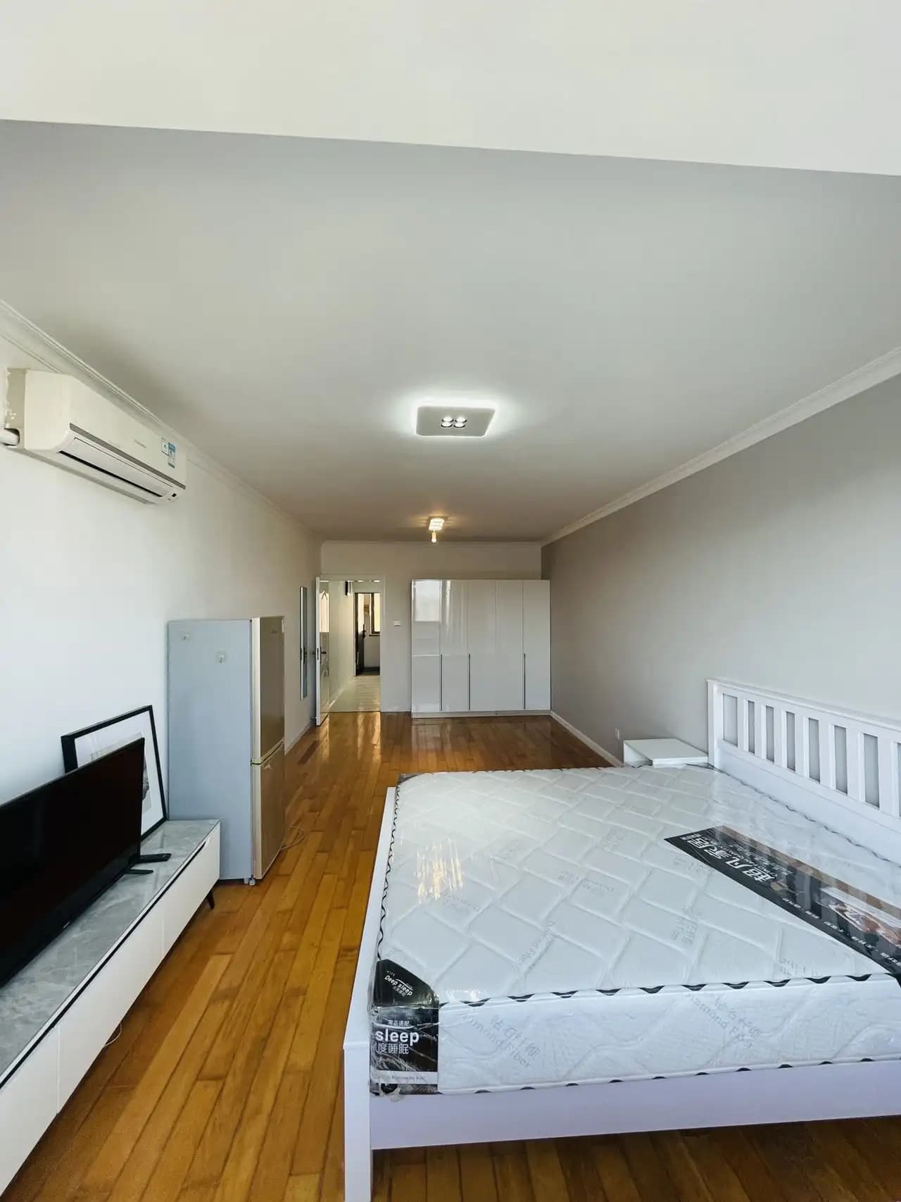 Zhaojiabang Road Station, Qingsong Community, 1bd