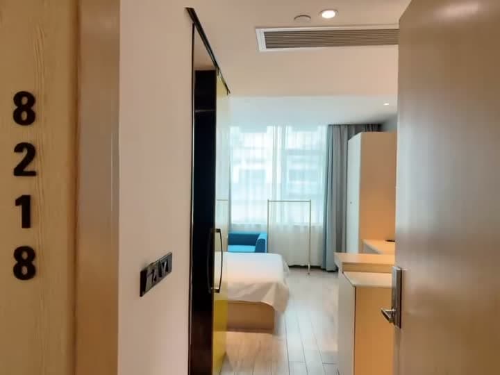 Hongmei Road Station, Rongju Hotel Apartment Donglan Road Branch, 1bd