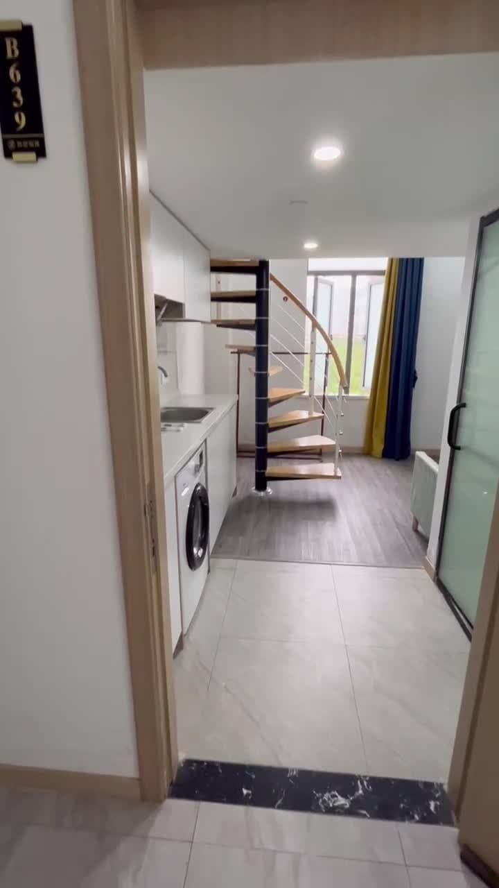 Changjiang South Road Station, Hailun Lingyu (Changjiang South Road Branch), 1bd