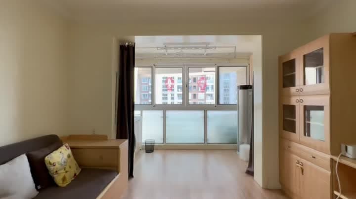 武寧路駅, 静安陽光華庭, 1居室