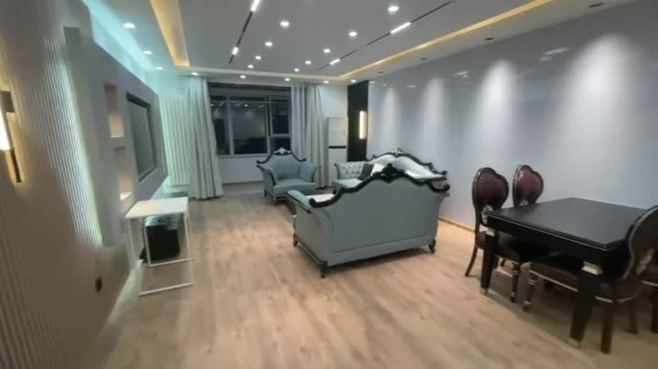 바이즈완역, 광백서로, 투룸