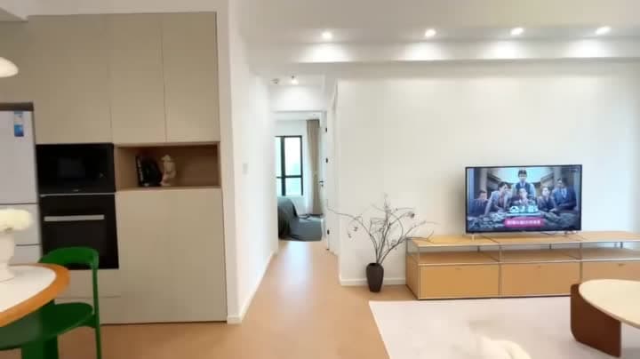 한중로, 자리불야성2좌, 투룸