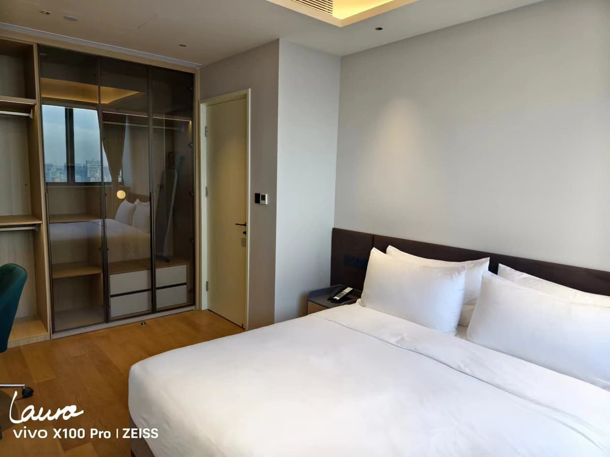 Zhongxing Road Station, Shanghai Jin'an Novotel Hotel, 1bd