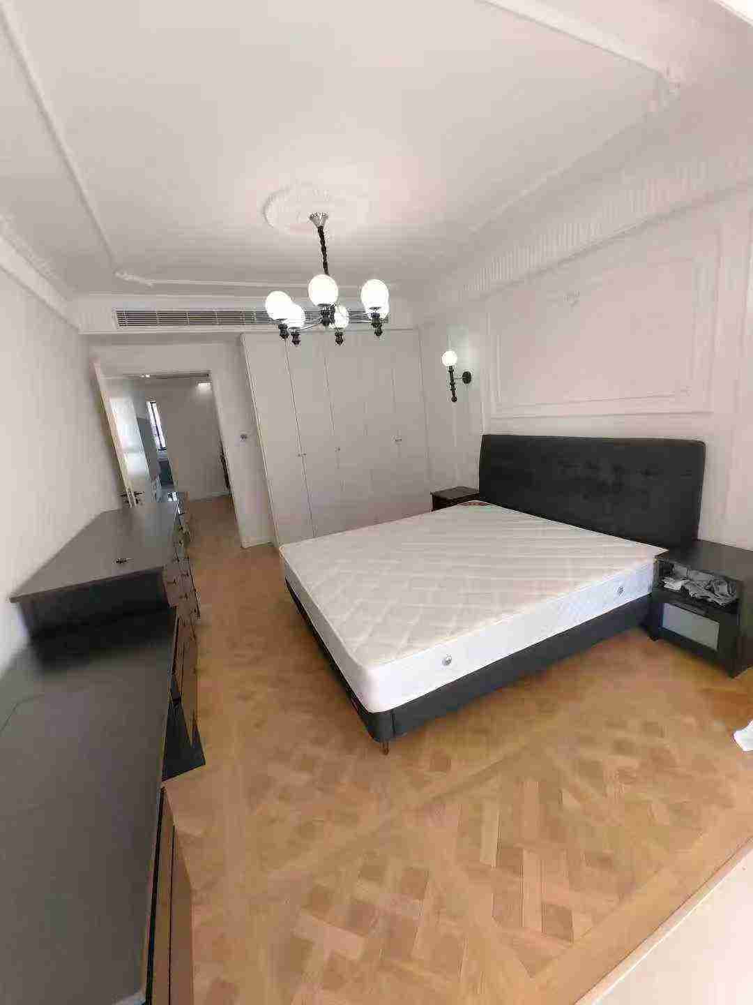 Zhenrulu Station, Shichuan Chunxiao, 2bds