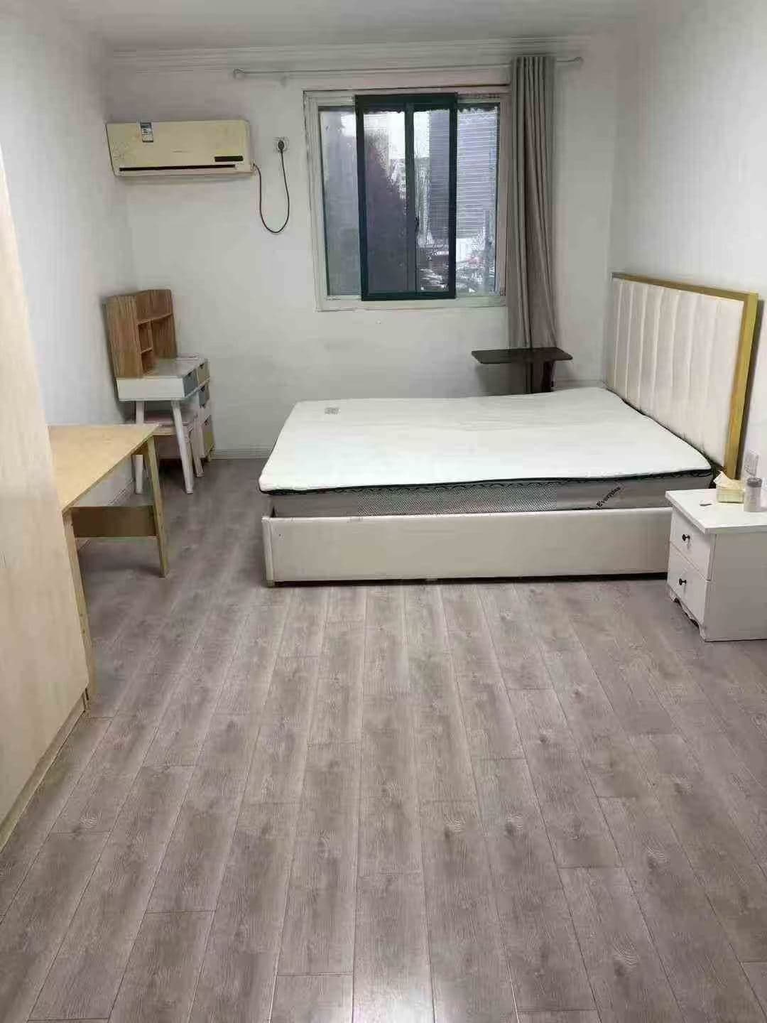 Loushanguan Road Station, Lianjian New Village, 1bd