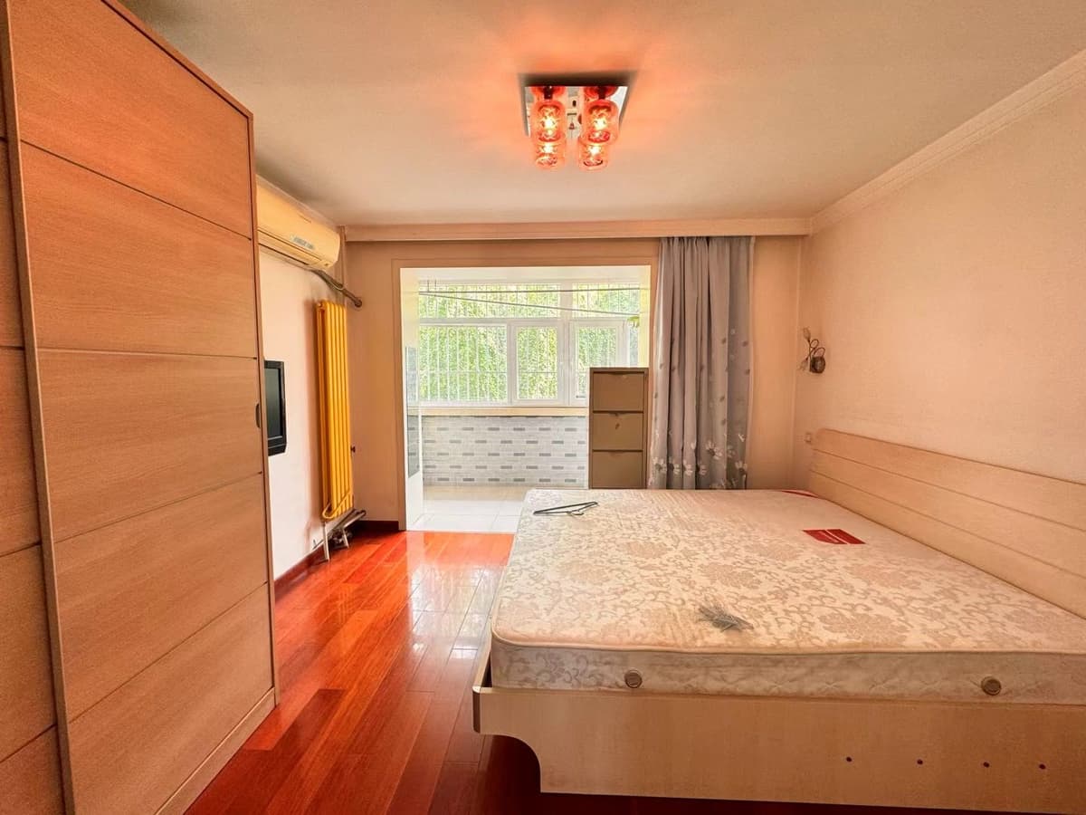 Lingjing Hutong Station, Taipusi Street, 2bds
