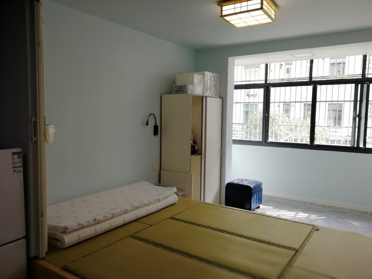 Middle Yanji Road, Changbai Third Village, 1bd