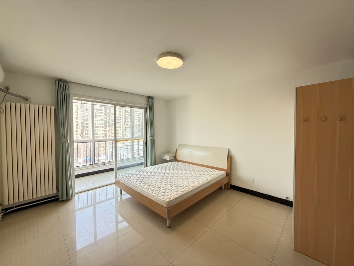 Shifoying Station, Yingtequ 808, Share house