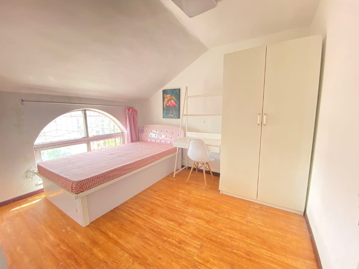 Shilipu Station, Balizhuang Beili, Share house