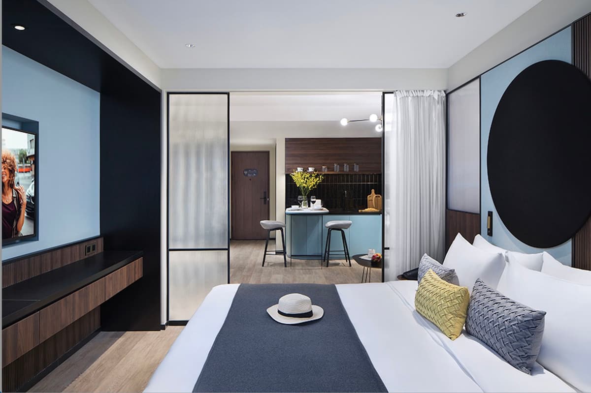 Longbai Xincun Road Station, Shanghai Citadines Hongqiao Central Serviced Residence, 1bd