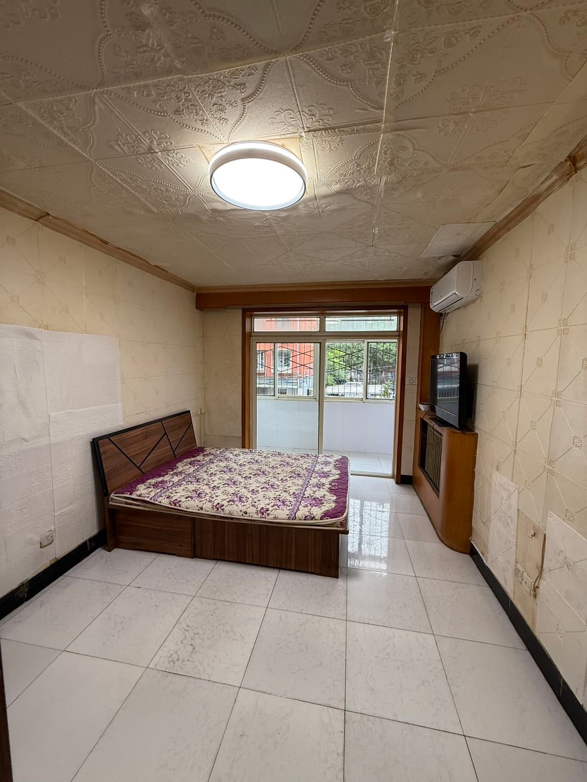 Dongba South Station, Dongbanan, 2bds