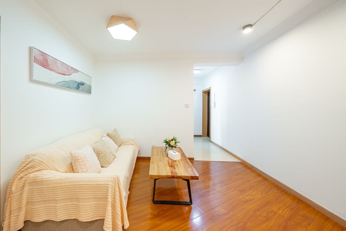 Nanjing West Road Station, Shenyin Development Building, 4bds