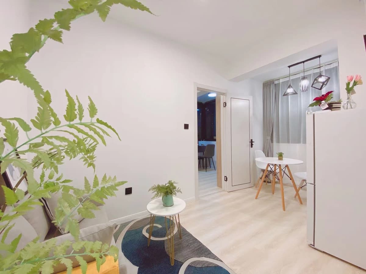 Jiangsu Road Station, Huaxiu Community, 1bd