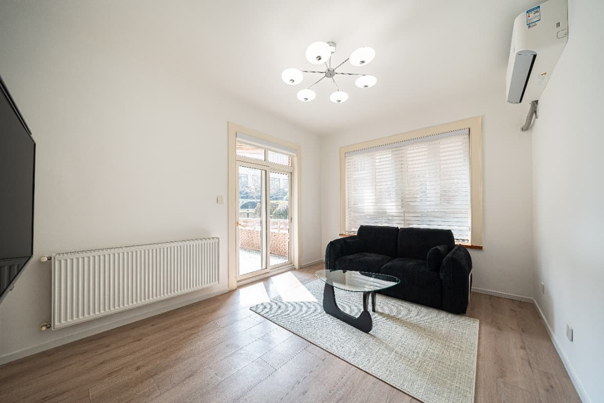 People's Square Station, Weihai Yuan, 1bd