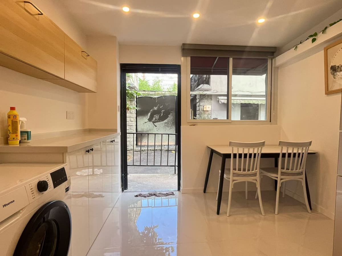 Zhaojiabang Road, Lane 687 Zhaojiabang Road, 1bd