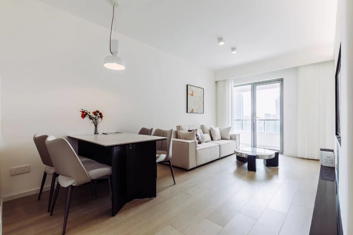 Jing'an Temple Station, Jing'an Fengjingyuan, 1bd