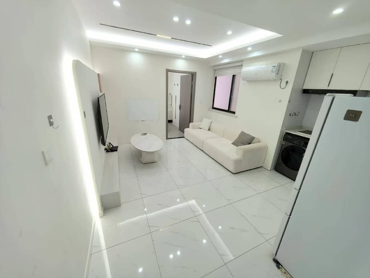 Nangjing West Road Station, Shimen 2nd Road Lane 333, 1bd