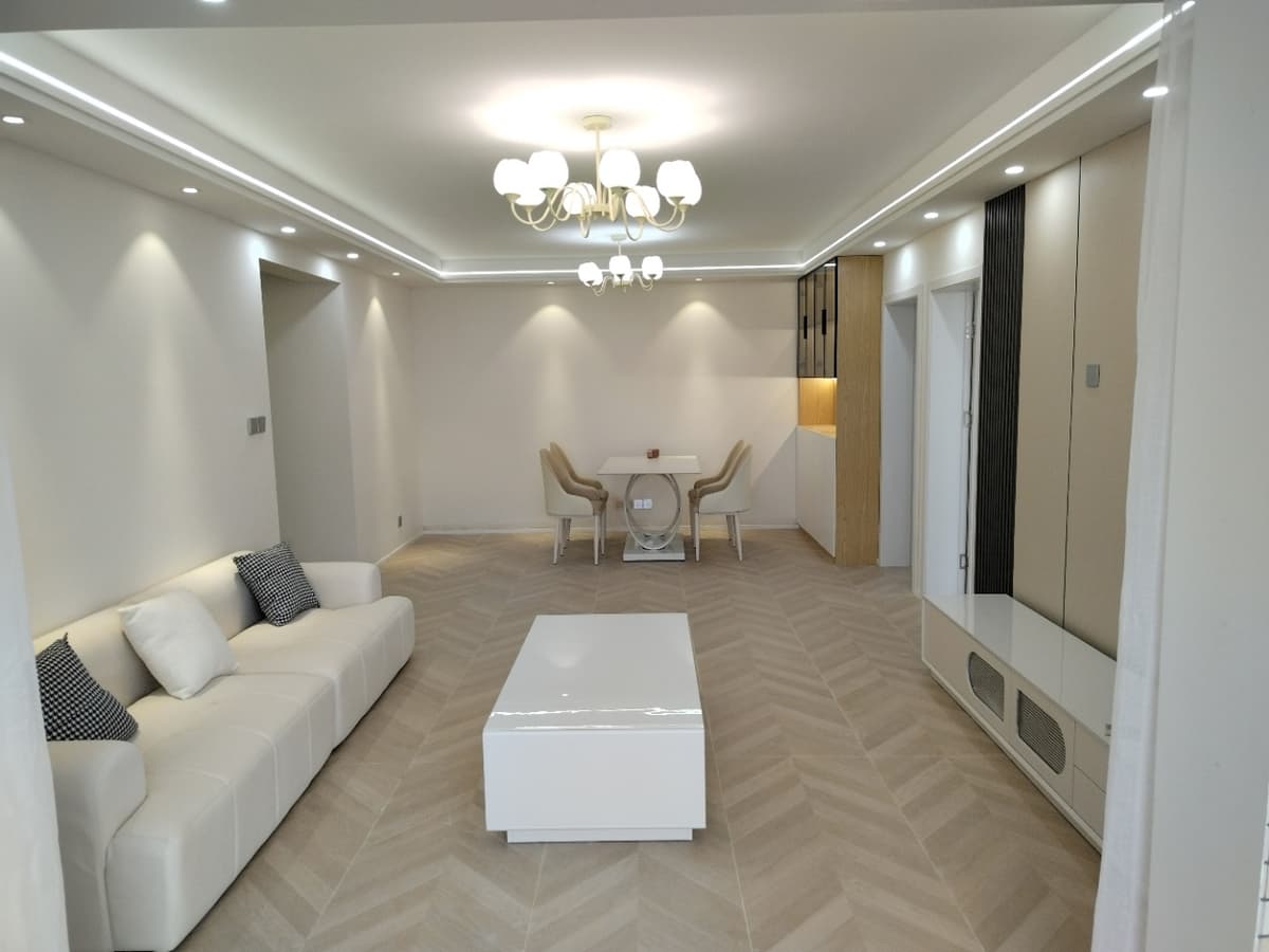 Dongbaoxing Road Station, Hongqi Huayuan, 2bds