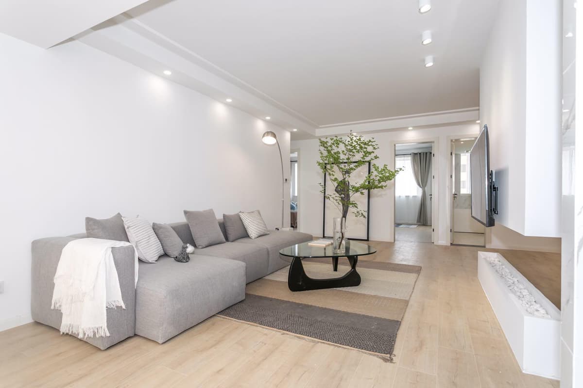 Jiashan Road Station, Haizhu Apartment, 3bds