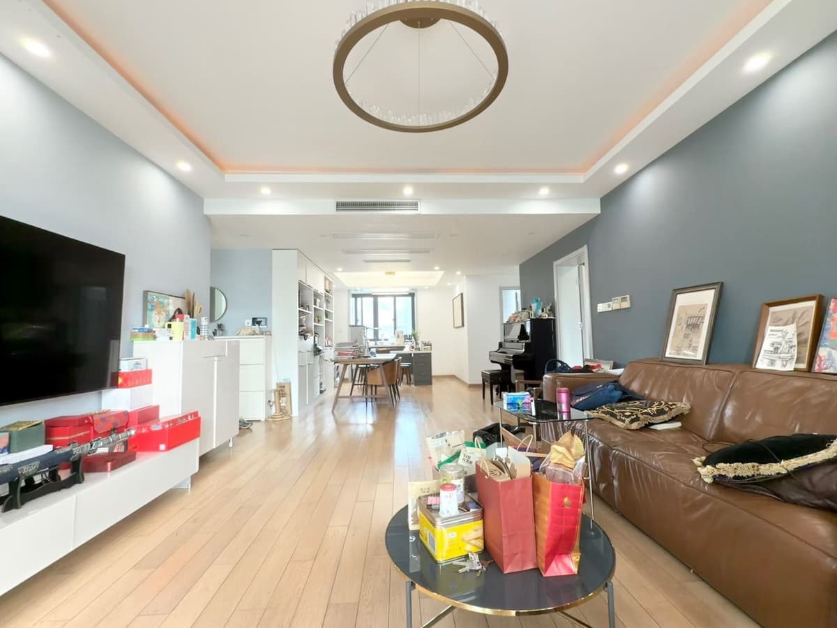 Jiashan Road Station, Xiangyang Apartment, 3bds