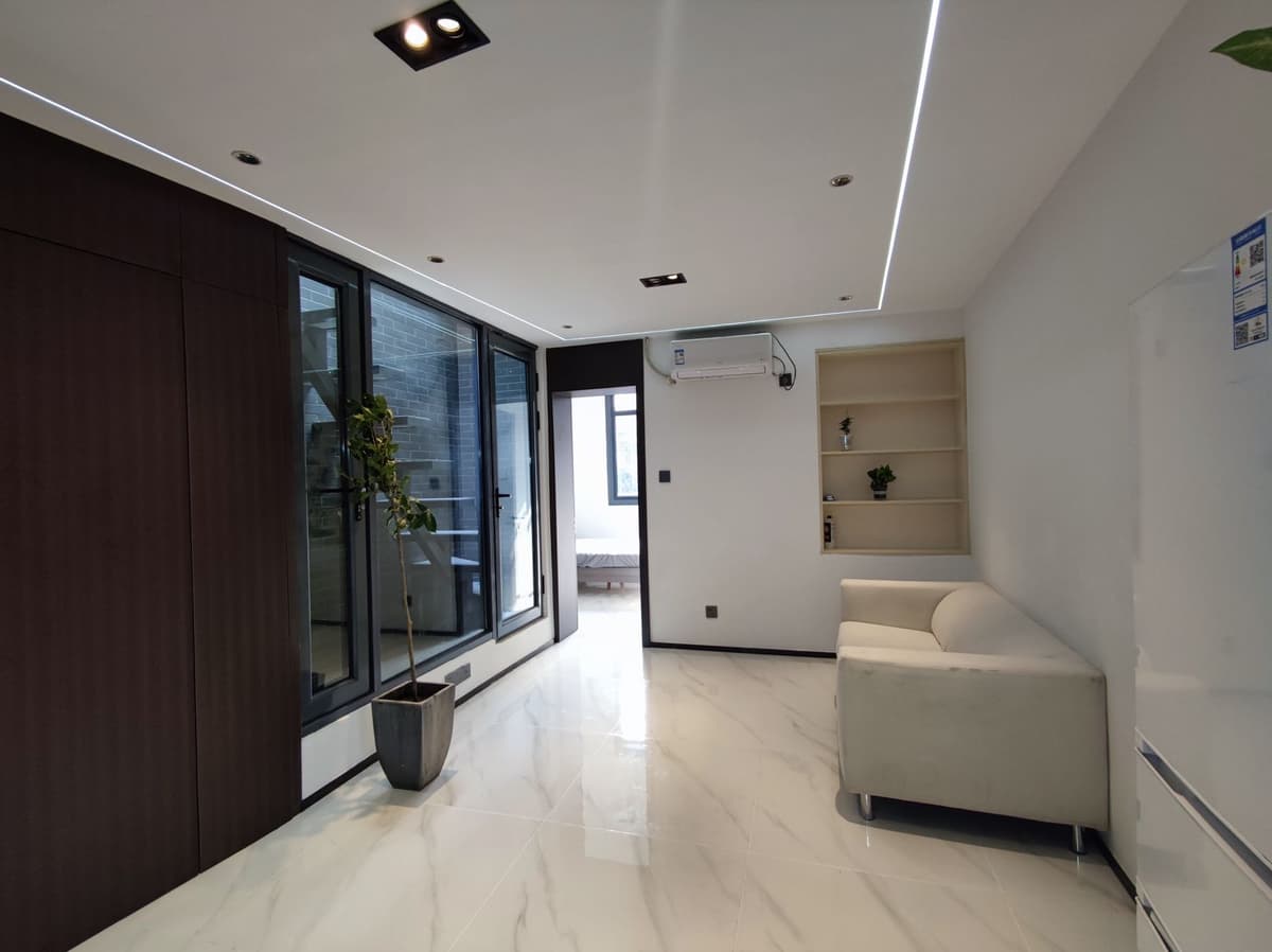 North Beihai Station, No.6 Daxiangfeng Hutong, 1bd