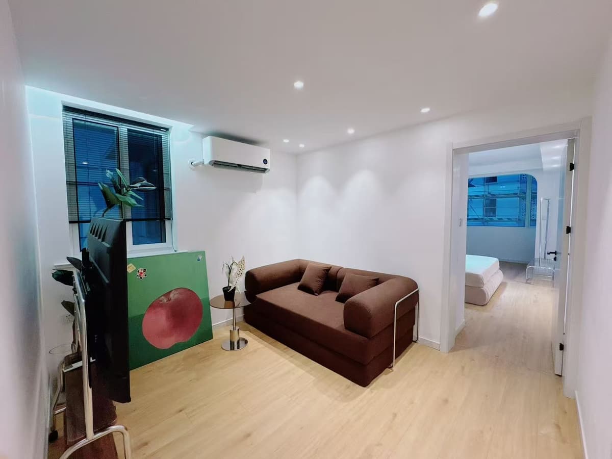 Yishan Road Station, Xuhong Road Community, 1br