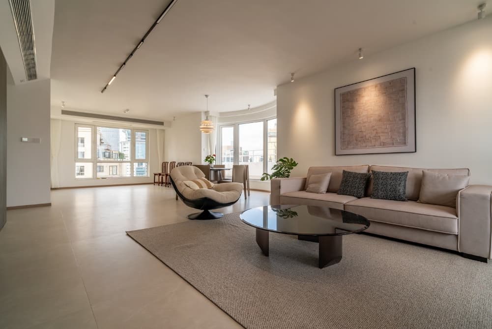 East Huaihai Apartment, 2bds, near Yuyuan Station
