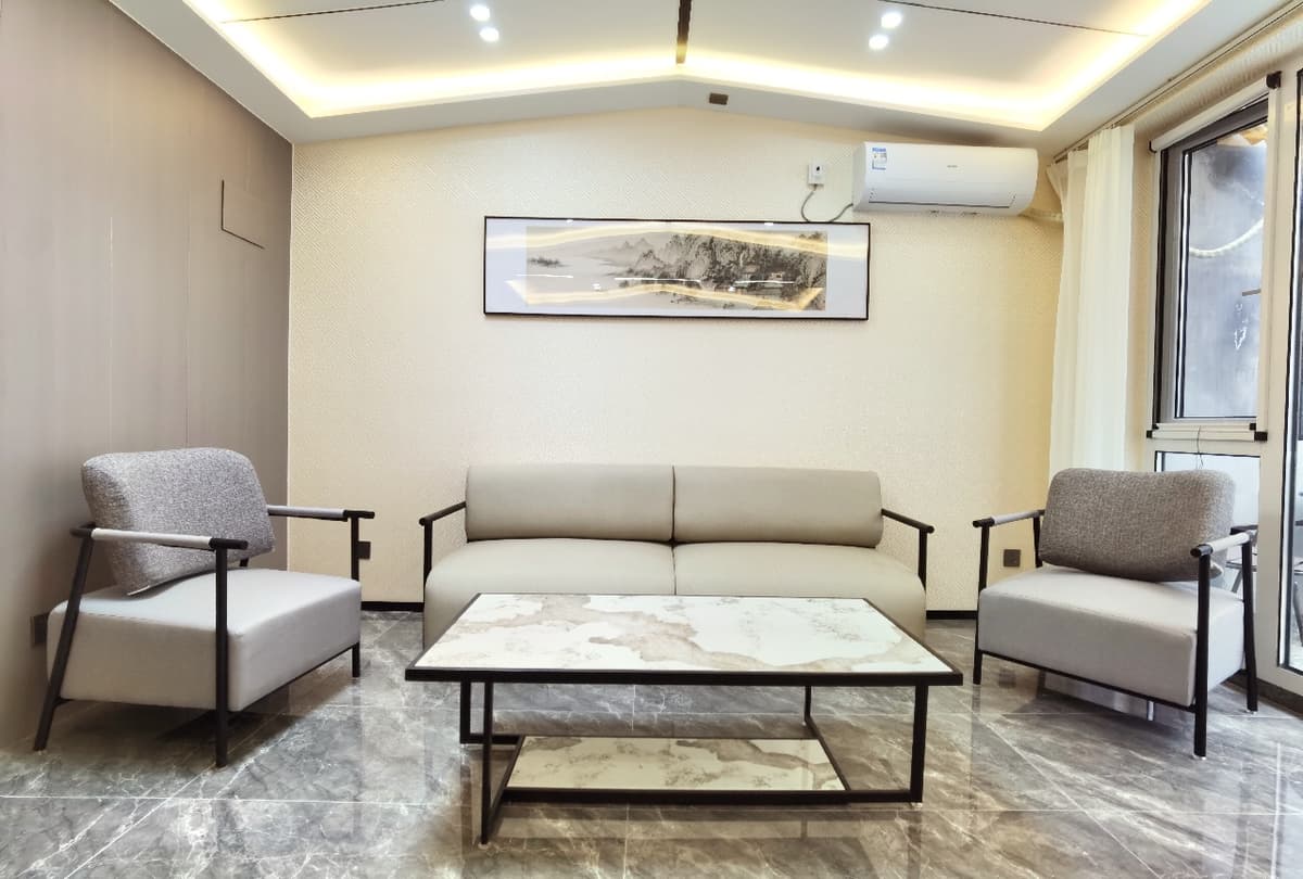 Hufangqiao Station, Tieniao Hutong, 2bds