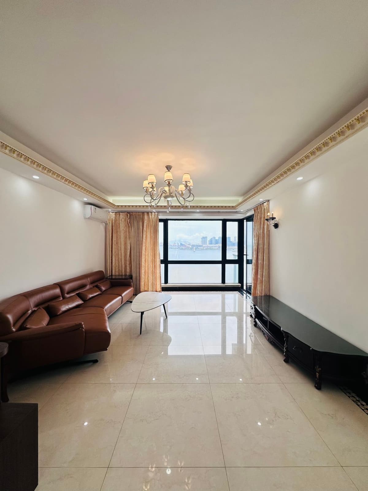 Dongjiaotou Station, Peninsula City Phase 1, 4bds