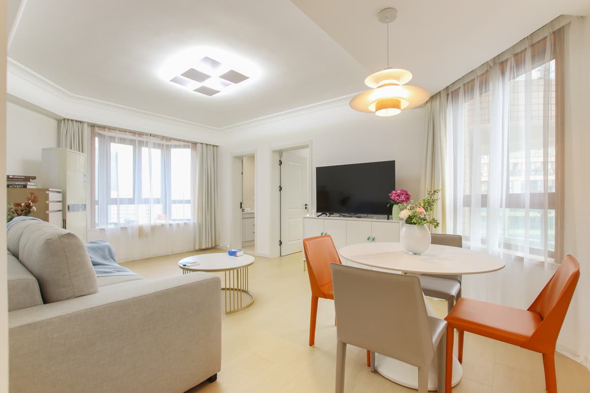 Yili Road, Gubei International Garden, 1bd