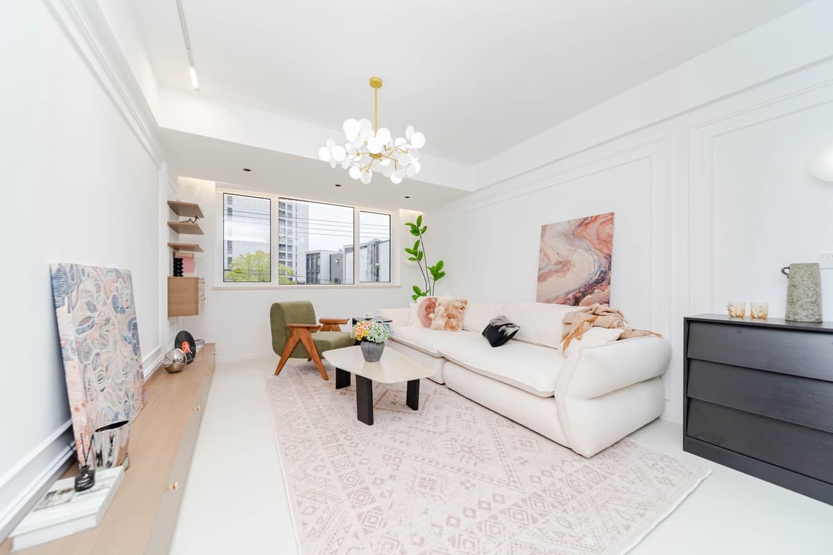 South Tibet Road Station, Jia Deng Apartment, 2brs